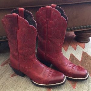 NWOT Ariat Red Cowboy Boots sz 7
